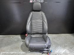 2015 Alfa Romeo Giulietta Front Seat 0000173054