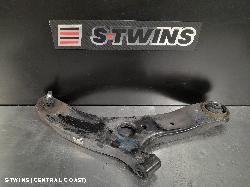 2014 Hyundai I20 Right Front Lower Control Arm 0000170337