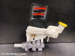 2012 Jeep Compass Master Cylinder 0000223324