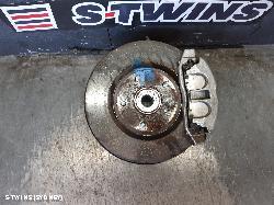 2015 Fiat Freemont Right Front Hub Assembly 0000176833