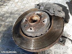 2016 Renault Captur Left Front Hub Assembly 0000075167