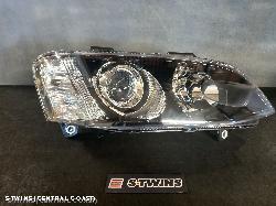 2010 Holden Commodore Right Headlamp 0000124276