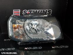 2007 Land Rover Freelander Right Headlamp 0000180302
