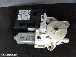 2007 Volvo S40 Right Front Window Reg Motor 0000103934