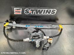 2002 Ford Laser Right Front Window Reg Motor 0000195154