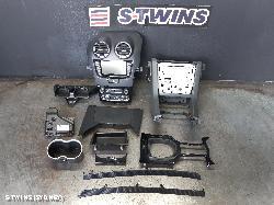 2011 Holden Commodore Radio Cd Dvd Sat Tv 0000187381