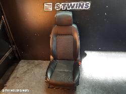 2014 Holden Captiva Front Seat 0000118883
