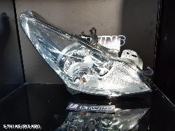 2010 Peugeot 3008 Right Headlamp 0000108357