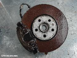 2014 Skoda Rapid Left Front Hub Assembly 0000081746