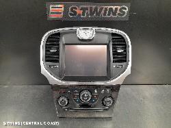 2013 Chrysler 300C Radio Cd Dvd Sat Tv 0000192872