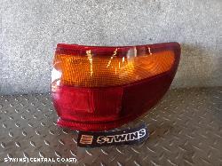 1998 Toyota Tarago Left Taillight 0000020499