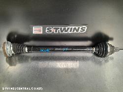 2011 Volkswagen Caddy Right Driveshaft 0000181080