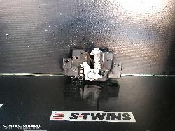 2009 Mazda 6 Bonnet Lock Support 0000143434