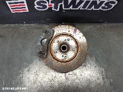 2011 Suzuki Kizashi Left Front Hub Assembly 0000166642