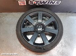 2013 Chrysler 300C Wheel Mag 0000165387