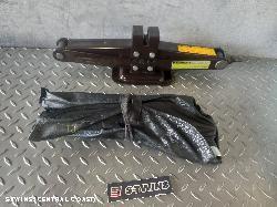 2007 Toyota Avensis Jack Tool Kit 0000131067