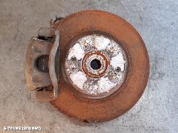 2013 Kia Rondo Left Front Hub Assembly 0000093536