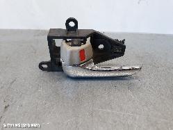 2010 Toyota Tarago Door Handle 0000045411
