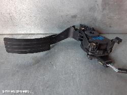 2016 Renault Captur Pedal Assembly 0000075310
