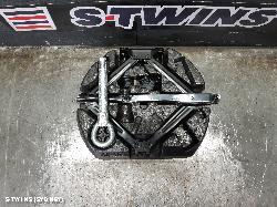 2018 Holden Equinox Jack Tool Kit 0000169777