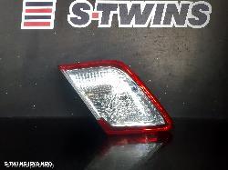 2010 Toyota Camry Rear Garnish 0000126252