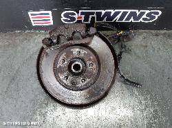 2010 Land Rover Discovery Right Front Hub Assembly 0000143039