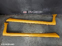 2012 Renault Megane Side Step Skirt 179229
