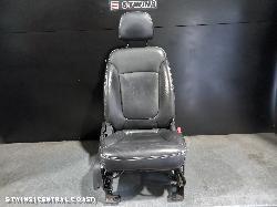 2015 Fiat Freemont Front Seat 0000223460