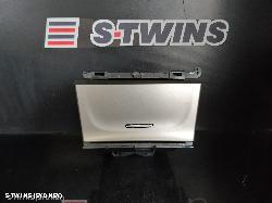 2011 Jeep Grandcherokee Trim Panel 0000135889