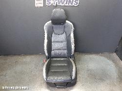 2016 Hyundai Veloster Front Seat 0000201565