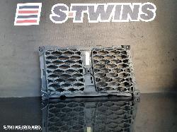 2018 Jeep Grandcherokee Grille 0000113971