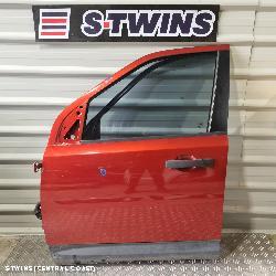2010 Land Rover Freelander Left Front Door 0000153688