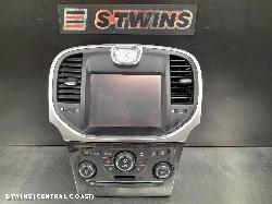 2014 Chrysler 300C Radio Cd Dvd Sat Tv 0000197971