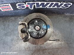 2012 Suzuki Vitara Right Front Hub Assembly 0000226492