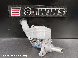 2013 Mitsubishi Outlander Master Cylinder 0000231127
