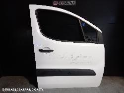 2018 Citroen Berlingo Right Front Door 0000231188