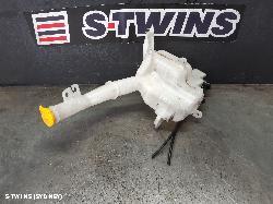2010 Mazda Cx7 Washer Bottle 0000207617