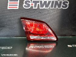 2016 Holden Commodore Rear Garnish 0000237602