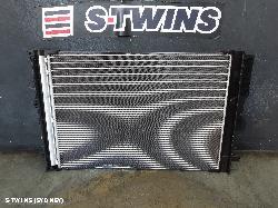 2013 Mercedes B Class A C Condenser 0000233679