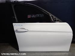 2013 Bmw 3 Series Right Front Door 0000210840