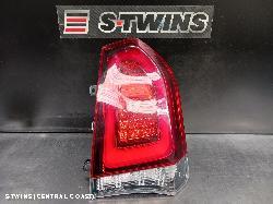2017 Chrysler 300C Right Taillight 0000244708