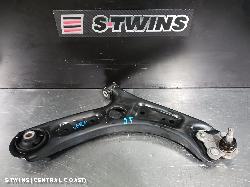 2017 Hyundai Kona Right Front Lower Control Arm 0000175357