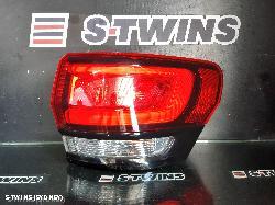 2014 Jeep Grandcherokee Right Taillight Wk Srt/75Th Anniv/Trackhawk/Blackhawk Black Bezel 04/13-02/22 0000194009