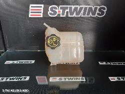2014 Holden Malibu Overflow Bottle V300 04/13-12/17 0000138827