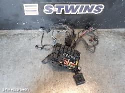 2013 Chrysler 300C Fuse Box Engine Bay Diesel Lx2 07/12-12/14 0000108620