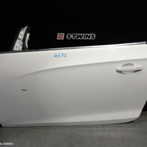 2016 Holden Cascada Left Front Door Cj 12/14-12/17 270030