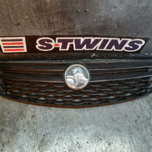 2017 Holden Astra Grille Radiator Grille Bk Hatch R Black 09/16-12/20 267900