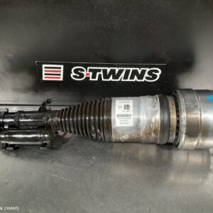 2017 Mercedes E Class Right Front Strut W213/S213 Diesel 2.0 Airbag Type E220D 05/16-01/20 284528