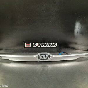 2020 Kia Seltos Rear Garnish Tailgate Garnish (Centre) Silver Sp2 07/19-05/21 282397