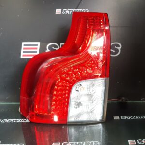 2014 Volvo Xc90 Left Taillight Lower Square Flasher (Led Type) 09/06-12/14 292114